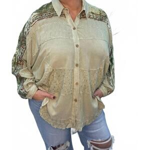 NEW YOUNG THREADS embroidery bat sleeve top in pistachio & wine